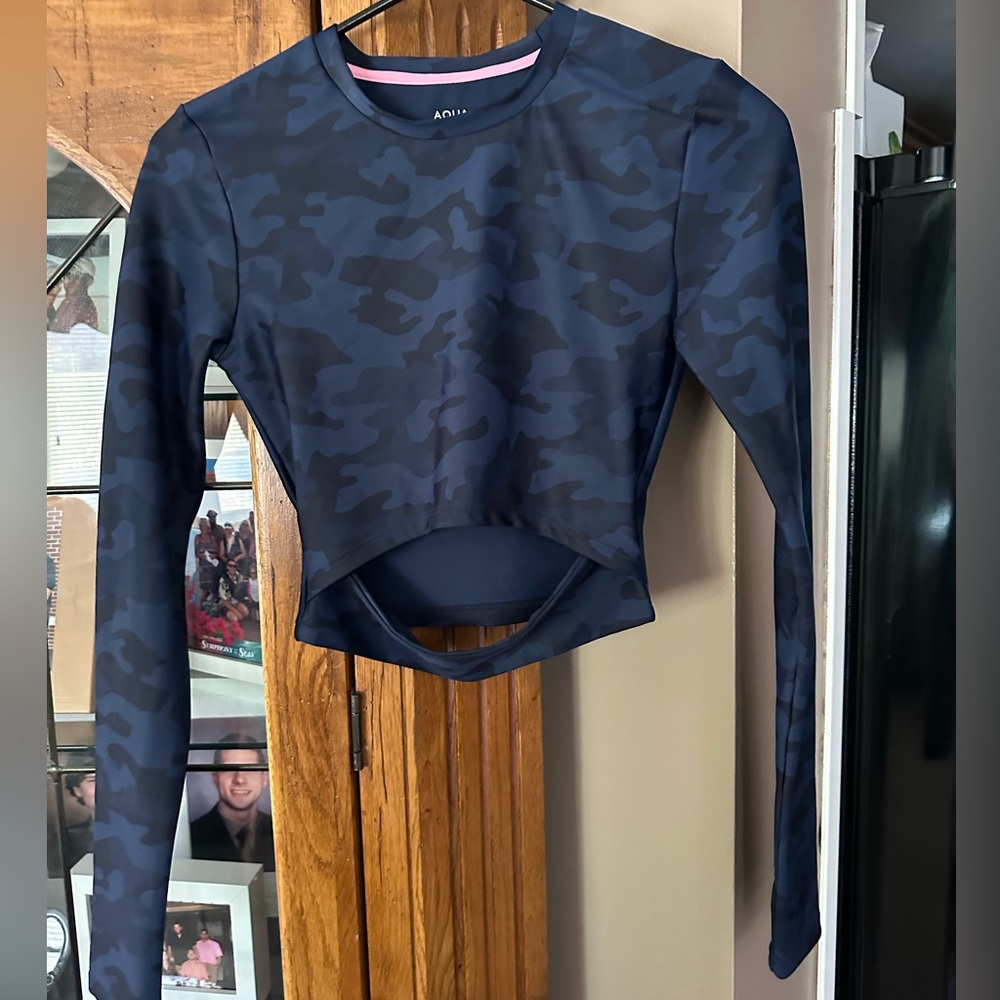 XS Aqua Athletic open belly. MUST BE BUNDLED